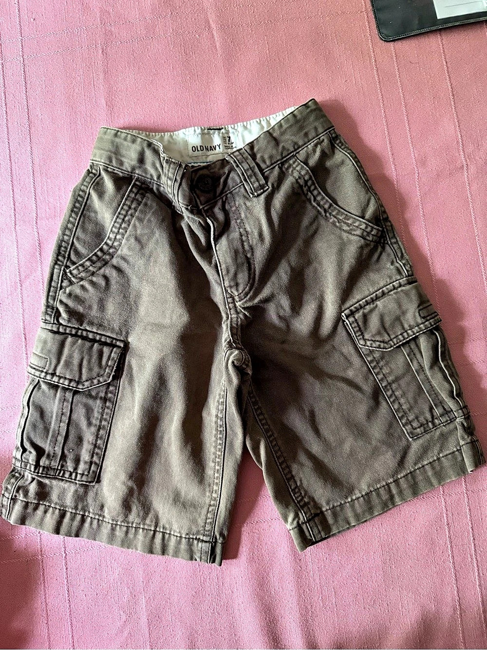 Old Navy Cargo Shorts Gray Boys Size 7 Like New